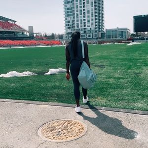 Meet your Posher, Renee